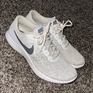 Nike Flex Contact shoes